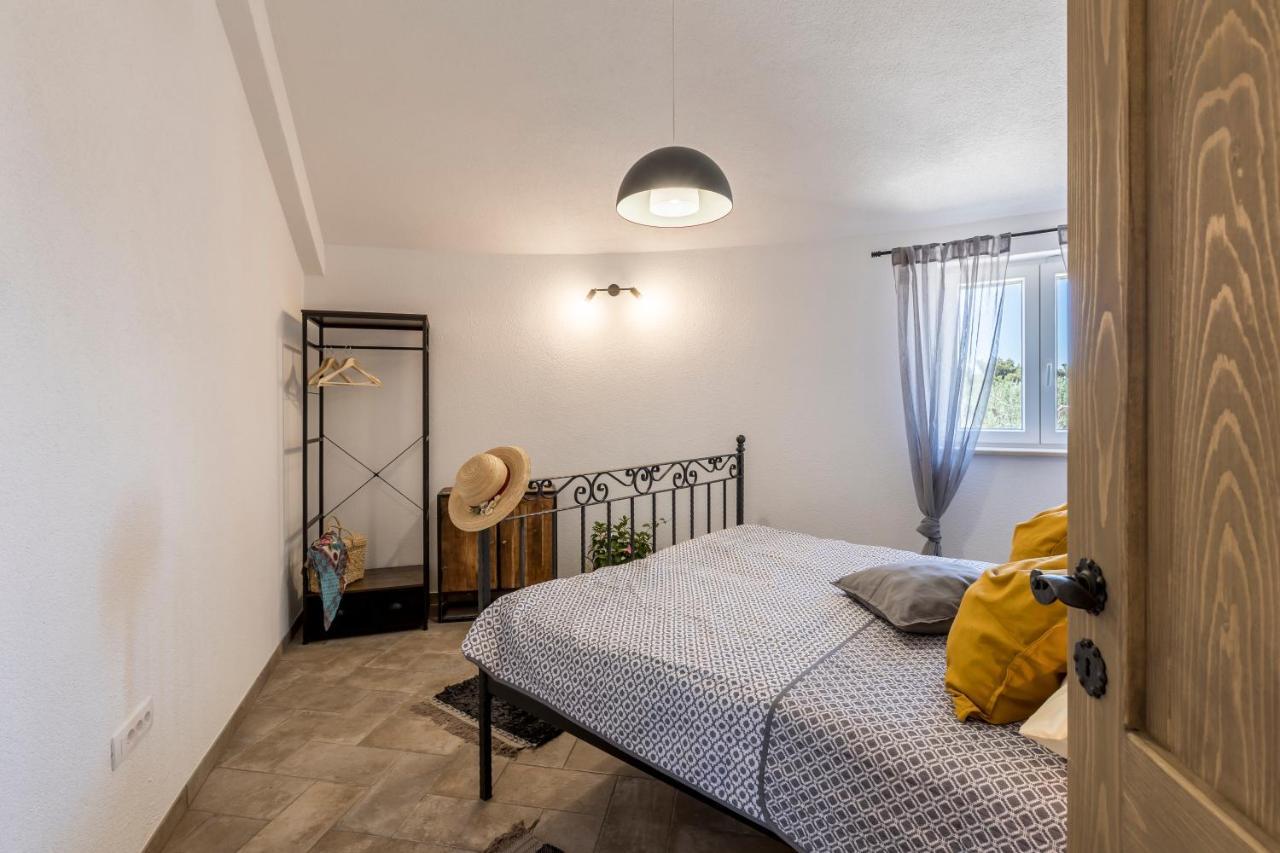 Island Getaway - Heritage House Mirce Zewnętrze zdjęcie