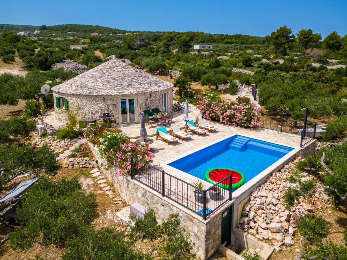 Island Getaway - Heritage House Mirce Zewnętrze zdjęcie