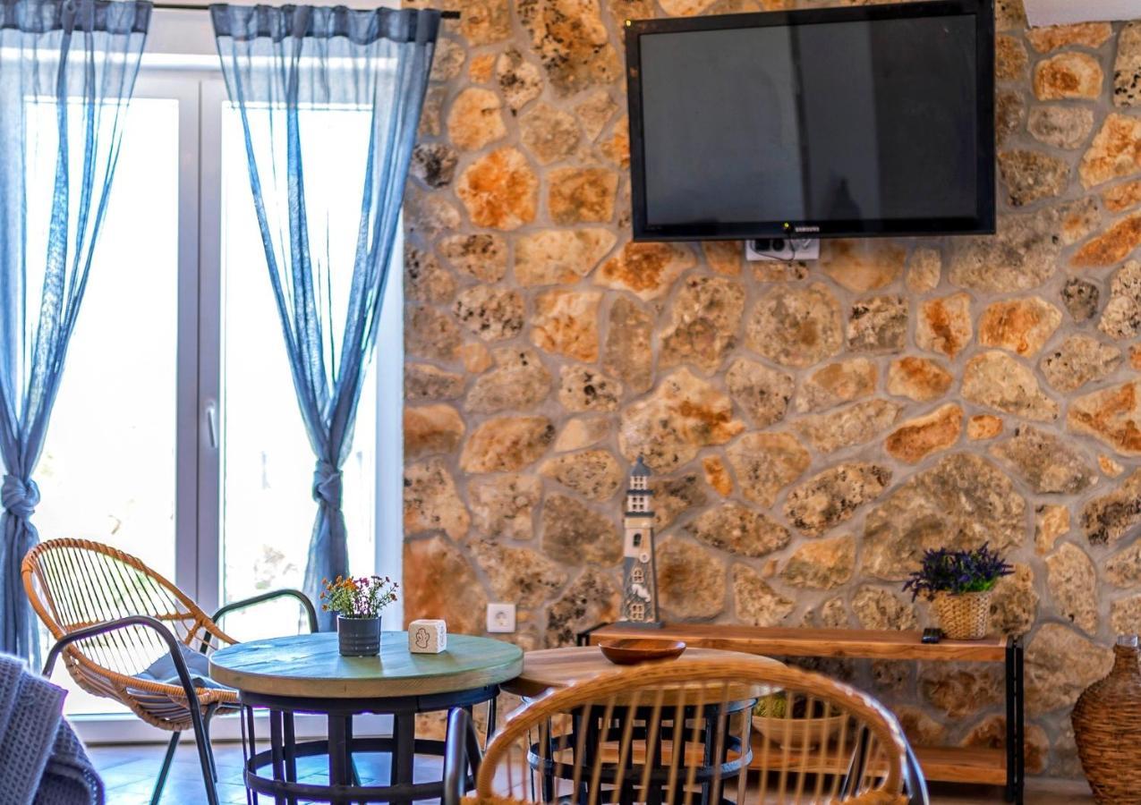 Island Getaway - Heritage House Mirce Zewnętrze zdjęcie